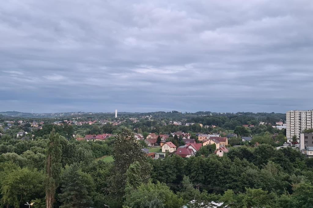 Uroczy, Jasny Apartament Oraz Bezplatny Parking! Apartment Krakow Exterior photo