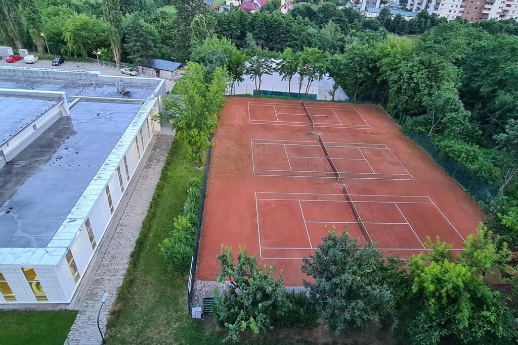 Uroczy, Jasny Apartament Oraz Bezplatny Parking! Apartment Krakow Exterior photo