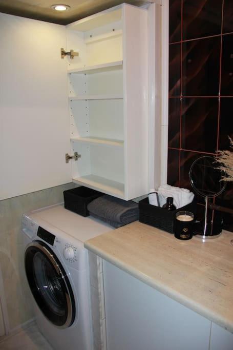 Uroczy, Jasny Apartament Oraz Bezplatny Parking! Apartment Krakow Exterior photo
