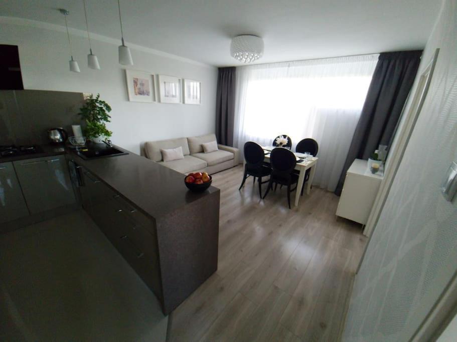 Uroczy, Jasny Apartament Oraz Bezplatny Parking! Apartment Krakow Exterior photo