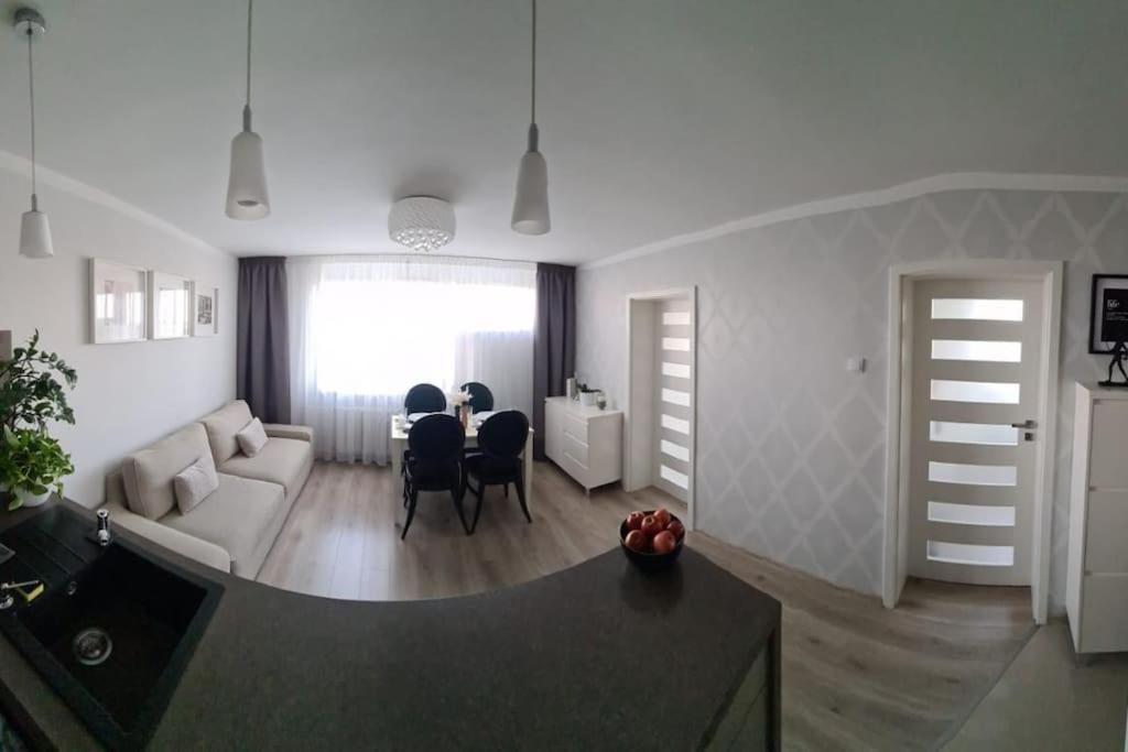 Uroczy, Jasny Apartament Oraz Bezplatny Parking! Apartment Krakow Exterior photo